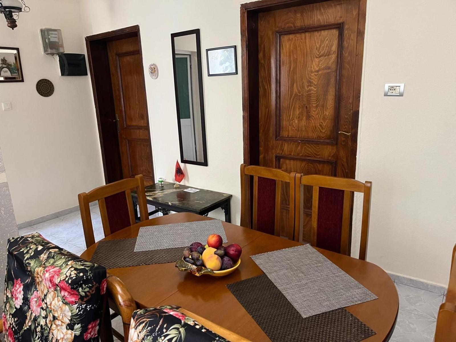Grace Apartment City Center Тирана Экстерьер фото